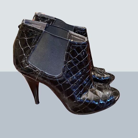 Michael  Kors Black Croc Heels Ankle Booties 6 - Picture 2 of 5